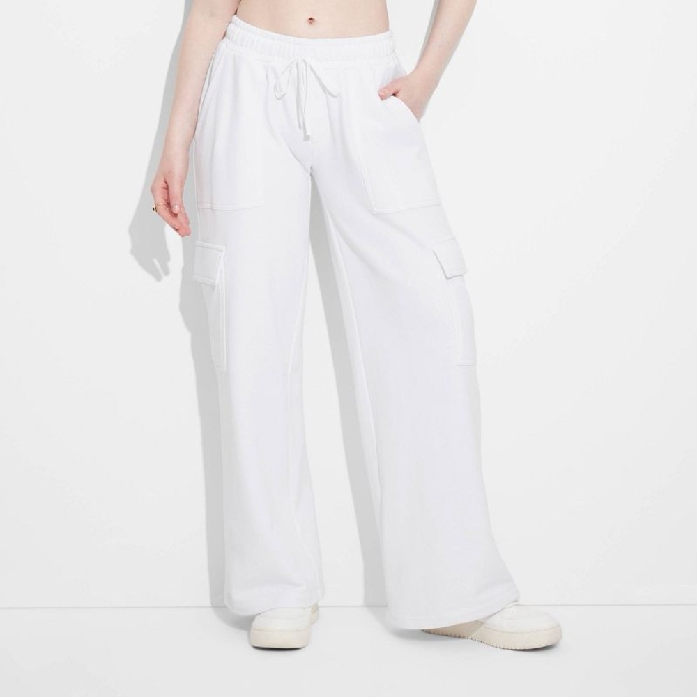 Women’s Wide Leg Cargo Sweatpants